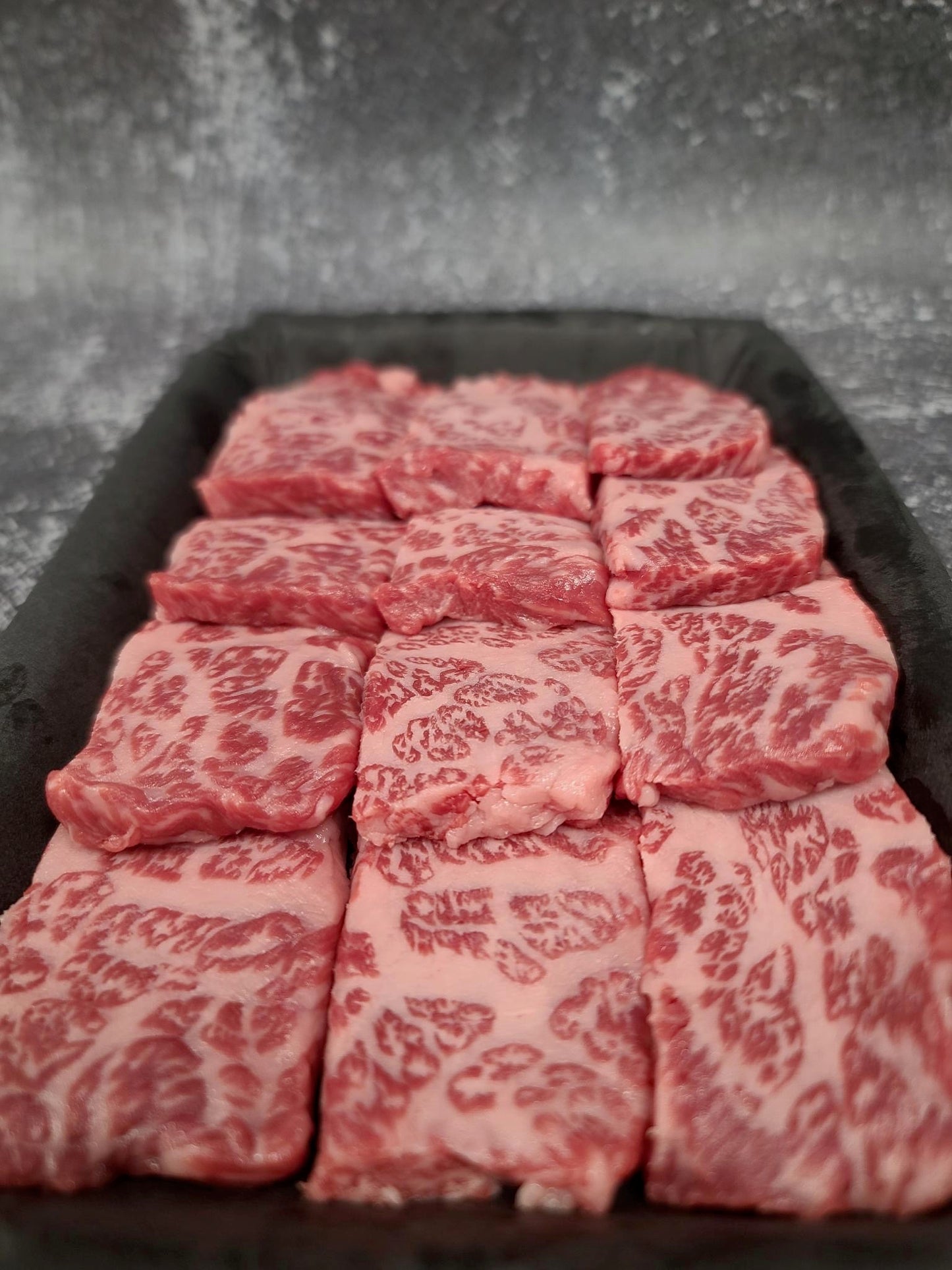 Japanese F1 Wagyu Chuck Roll 200G (Yakiniku Cut)